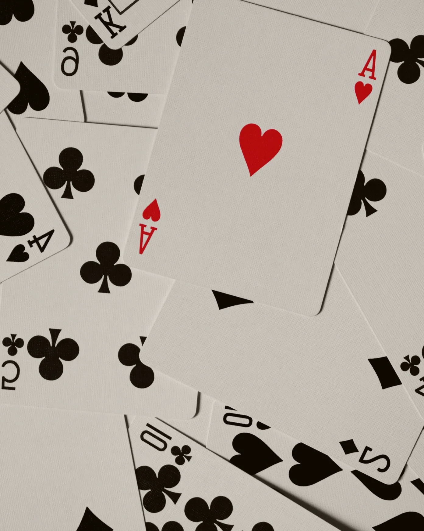 Donne sur une table de tarot